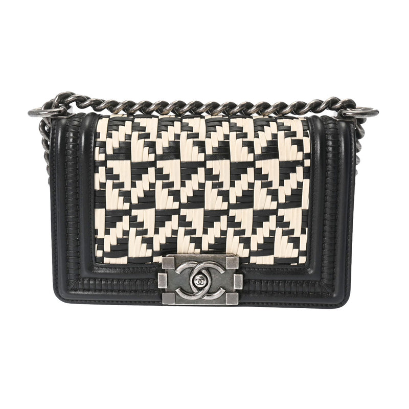 CHANEL シャネル ボーイシャネル チェーンショルダー 20cm 黒/白 レディース カーフ ショルダーバッグ ABランク 中古 銀蔵