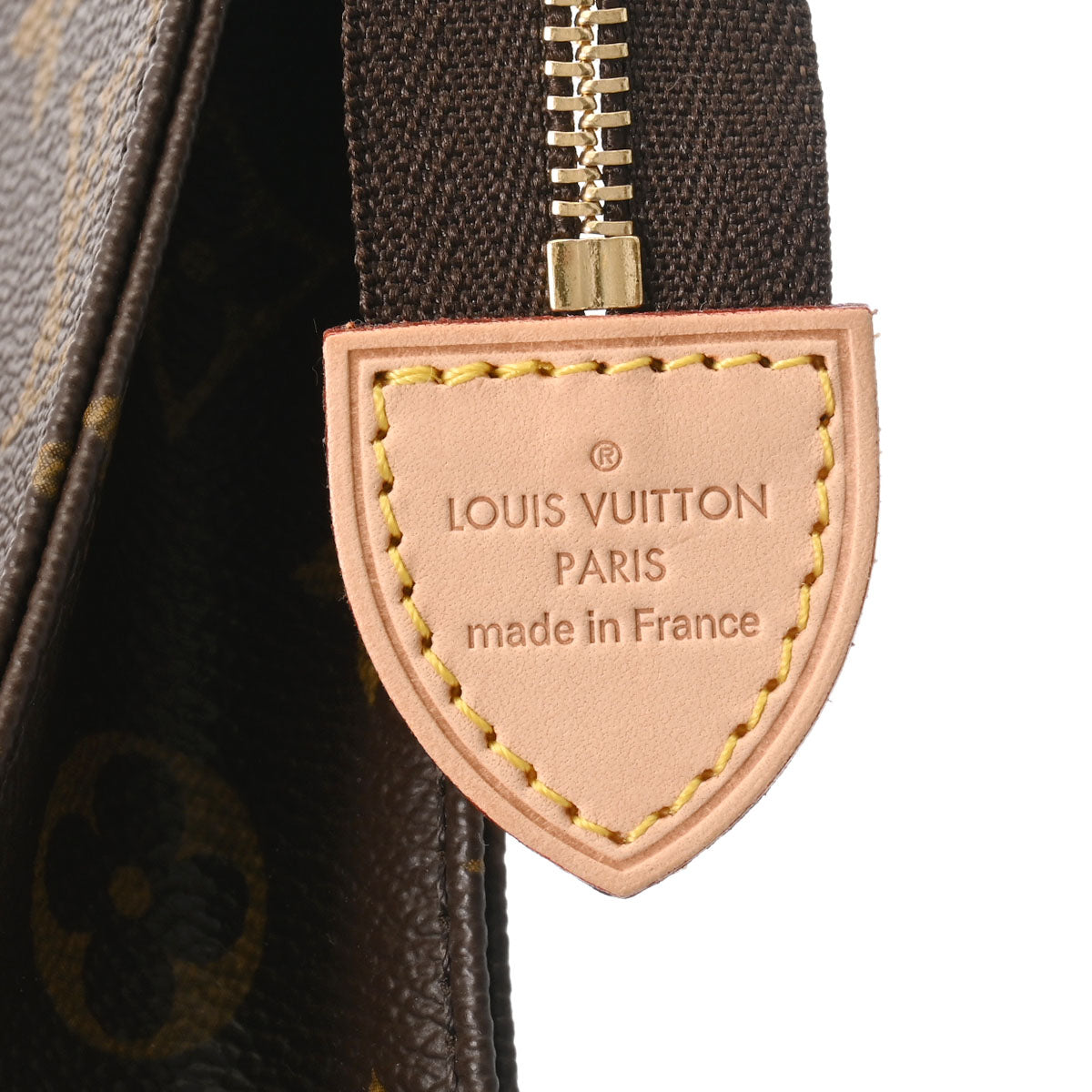 ルイヴィトンポッシュトワレ 19 14145 ブラウン ユニセックス モノグラムキャンバス ポーチ M47544 LOUIS VUITTON 中古 –  銀蔵オンライン