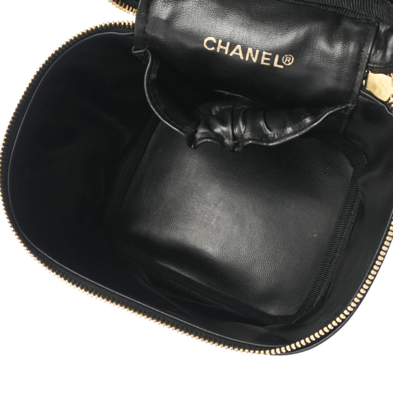 CHANEL シャネル 縦型バニティ 黒 ゴールド金具 - レディース ラムスキン ハンドバッグ Bランク 中古 銀蔵