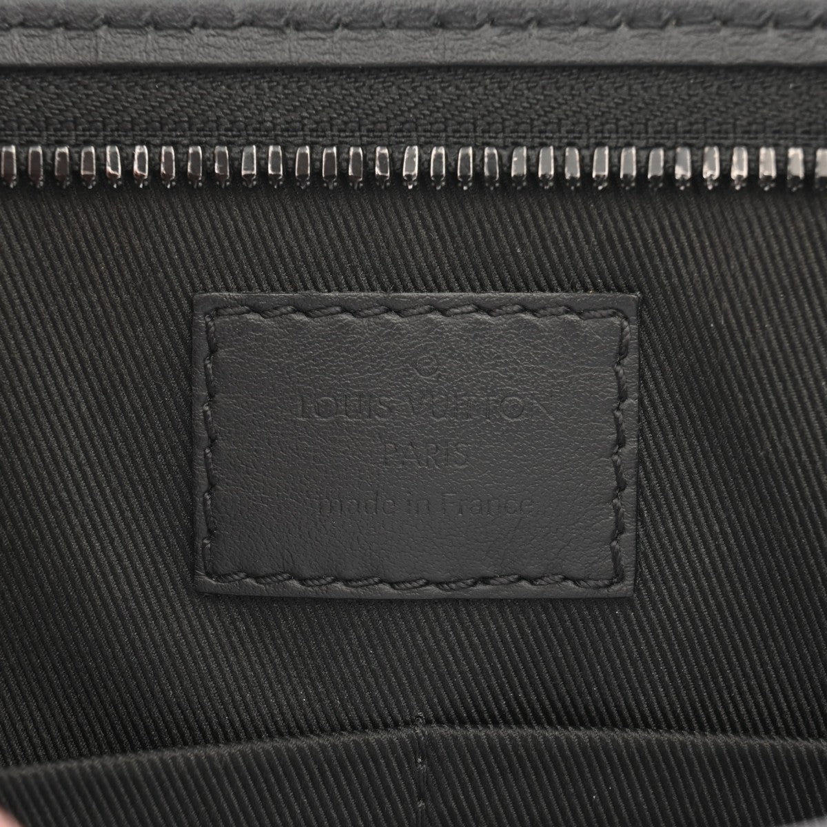 ルイヴィトン LOUIS VUITTON メッセンジャーヴォワヤージュ M59329 アエログラム カバン 斜め掛け ポシェット 2WAYバッグ クラッチバッグ ショルダーバッグ レザー ブラック ルイ・ヴィトン(LOUIS VUITTON)ルイヴィトン LVアエログラム