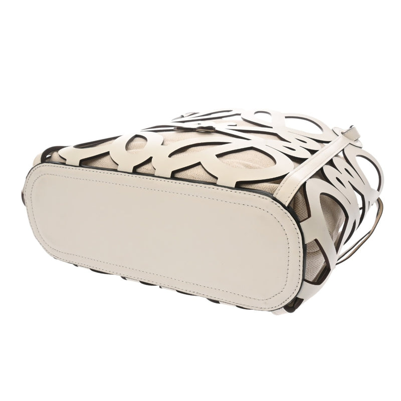 LOEWE ロエベ アナグラム カットアウト トート スモール ホワイト A922Q05X02 レディース カーフ トートバッグ Aランク 中古 銀蔵