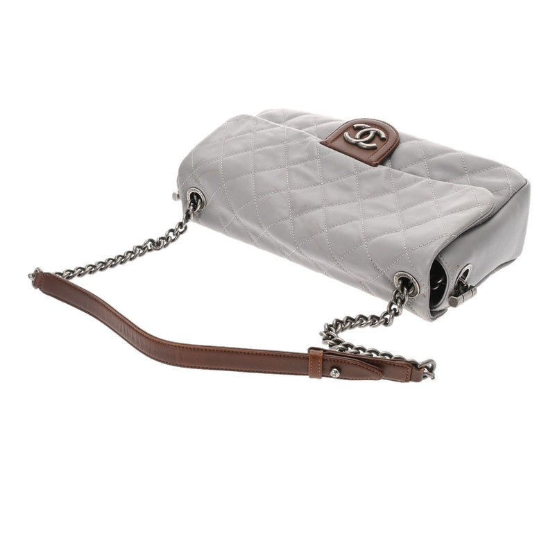 CHANEL シャネル マトラッセ バイカラーチェーンショルダー  グレー/ブラウン レディース ラムスキン ショルダーバッグ Bランク 中古 銀蔵