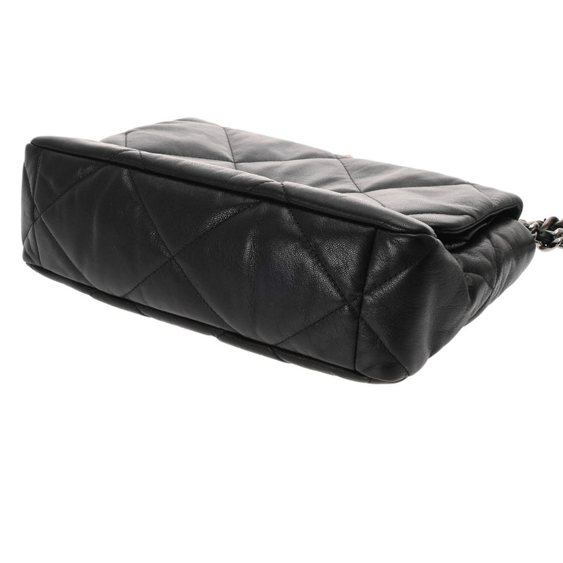 CHANEL シャネル シャネル19 チェーンショルダー ラージ ブラック レディース カーフ ショルダーバッグ Aランク 中古 銀蔵