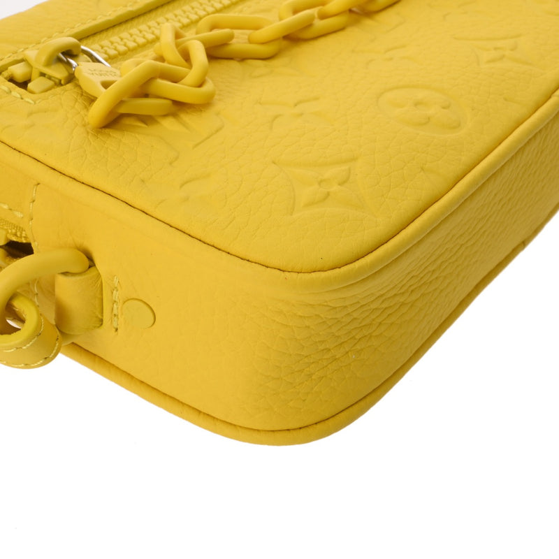 LOUIS VUITTON イエロー クラッチバッグ　ポシェットフルール LOUIS VUITTON イエロー クラッチバッグ ポシェットフルール - メルカリ