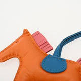 HERMES エルメス ロデオ PM バッグチャーム ジョーヌドール/ブルーザンジバル/ピンク系 A刻印(2017年頃) ユニセックス アニョーミロ チャーム Bランク 中古 銀蔵