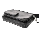 LOUIS VUITTON ルイヴィトン モノグラムエクリプス トリオメッセンジャー 黒/グレー M69443 メンズ モノグラムキャンバス ショルダーバッグ ABランク 中古 銀蔵