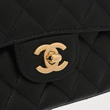 CHANEL シャネル マトラッセ チェーンショルダー Wフラップ 25cm ブラック A01112 レディース キャビアスキン ショルダーバッグ 新同 中古 銀蔵