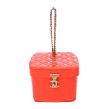 CHANEL シャネル マトラッセ バニティバッグ オレンジ レディース エナメル バニティバッグ Bランク 中古 銀蔵