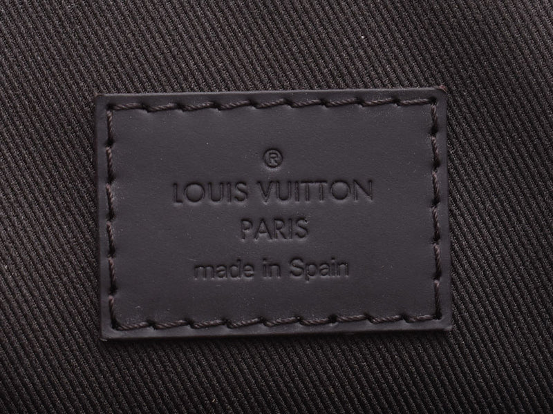 Louis Vuitton District Mm in Black for Men