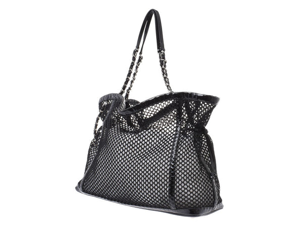 香奈尔网状手提包黑色SV金属配件女士珐琅包A级美丽的项目香奈儿与可移动的袋二手银器