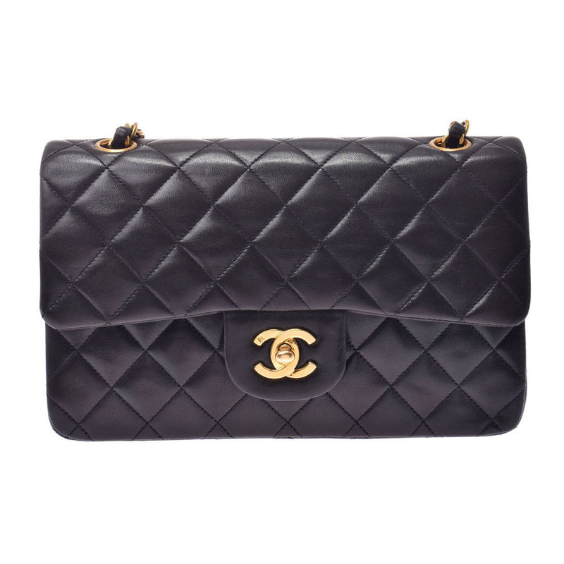 Chanel mattress chain shoulder bag double flap black gold hardware ladies lambskin shoulder bag