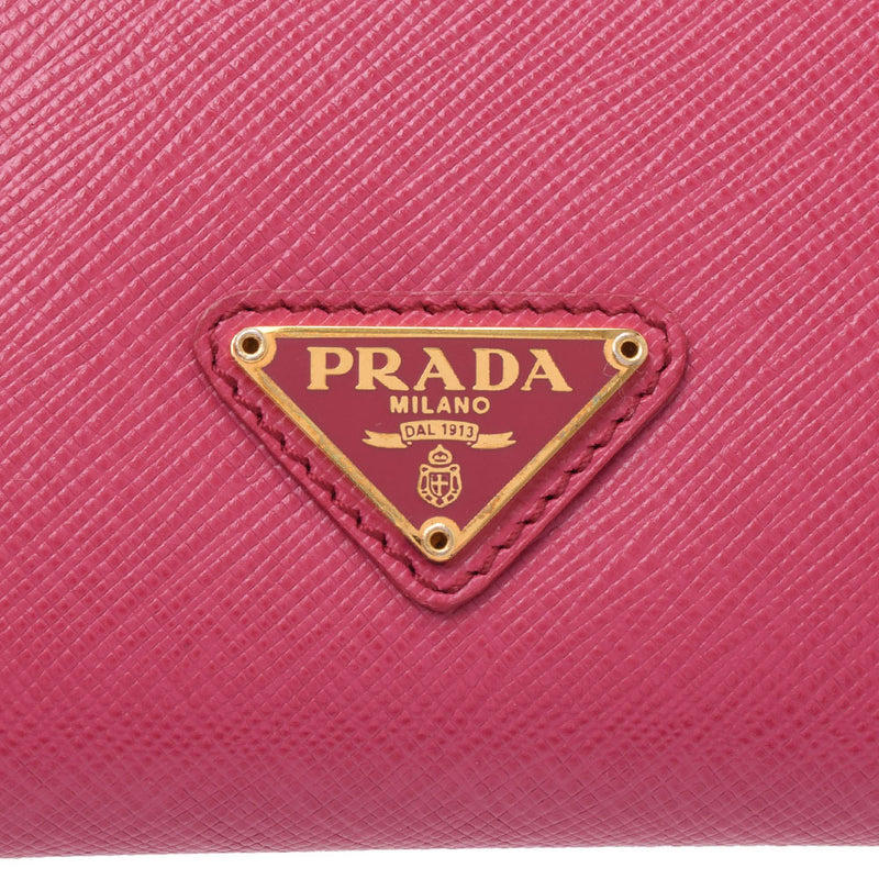 Prada Heart Shaped Wallet On Chain in Pink