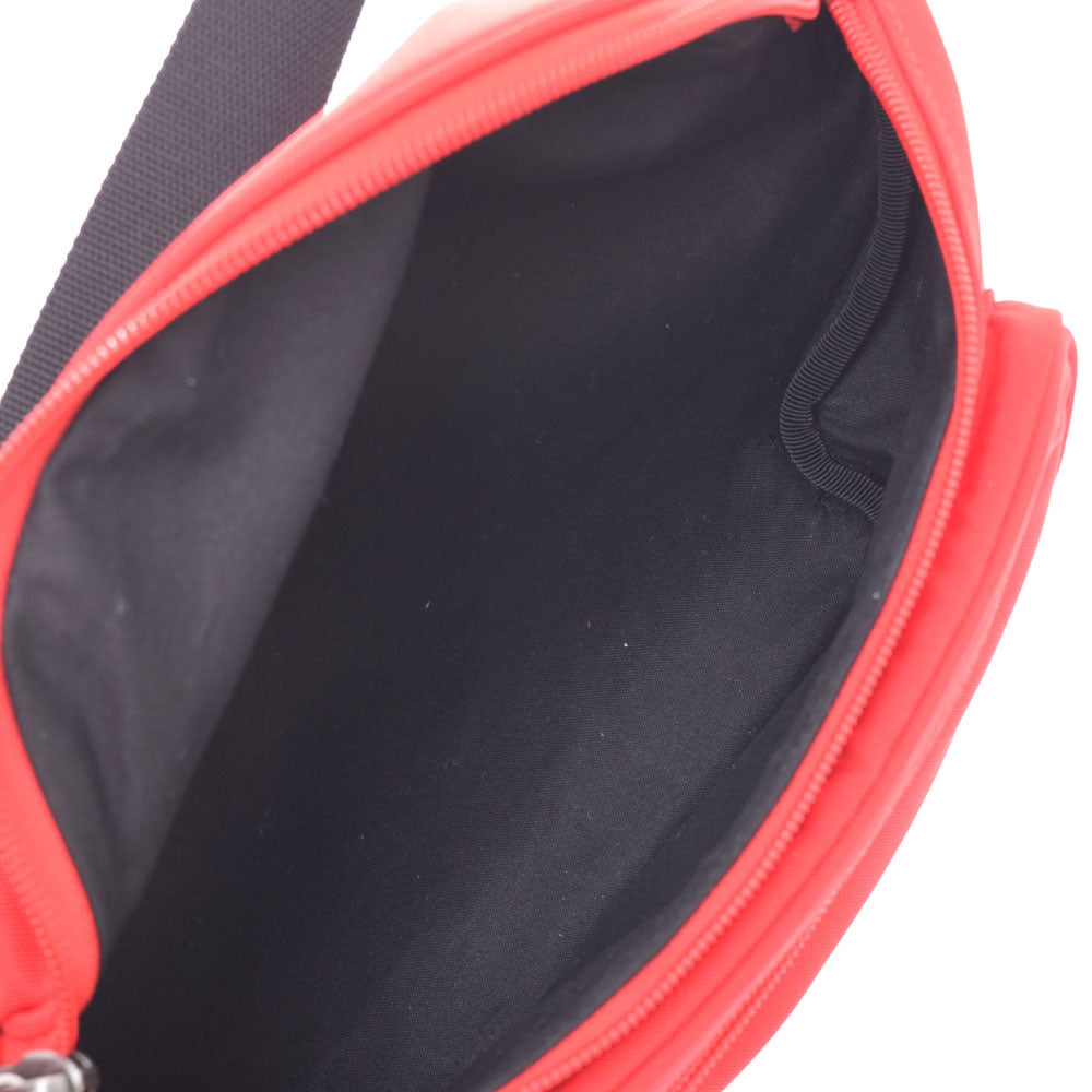 482389 バレンシアガエクスプローラーベルトバッグ red / black unisex