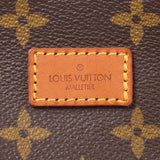 ●「LOUIS VUITTON = Louis Vuitton Monogram Somur 30 Brown M42256 = Unisex Monogram Canvas Shoulder Bag B Rank used silverware