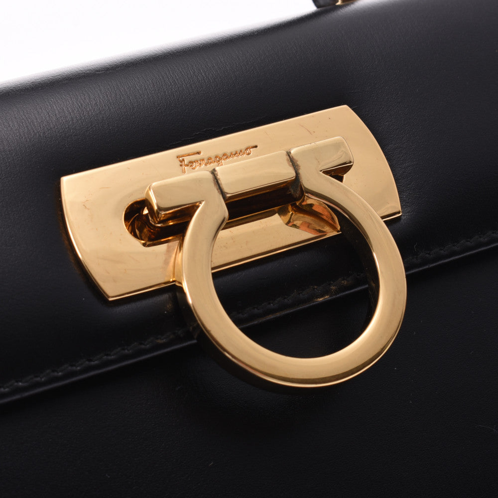 Ferragamoガンチーニゴールド金具ハンドバッグ