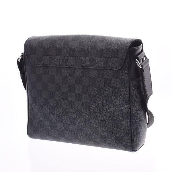 LOUIS VUITTON Louis Vuitton Damier District PM NM Black N41260 Men's Damier Graphite Canvas Shoulder Bag Shindo Used Ginzo
