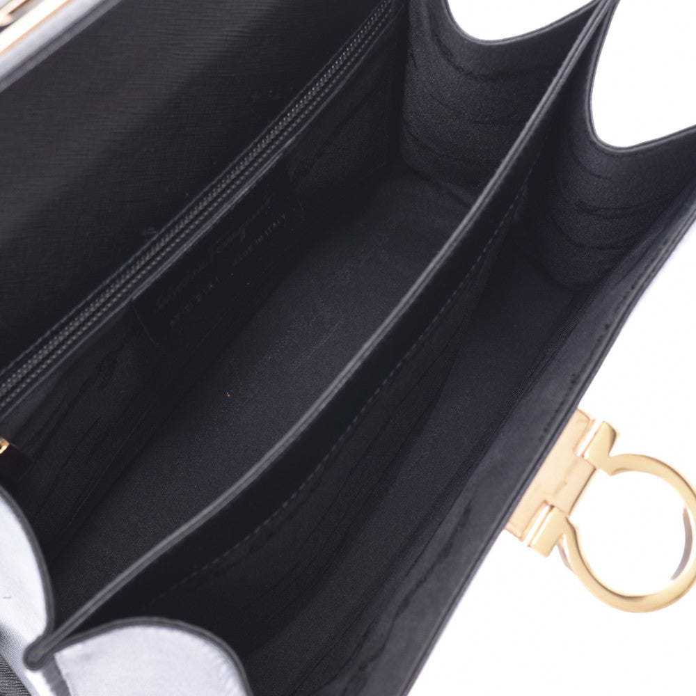 フェラガモガンチーニ 2WAYバッグ 黒 ゴールド金具 レディース カーフ