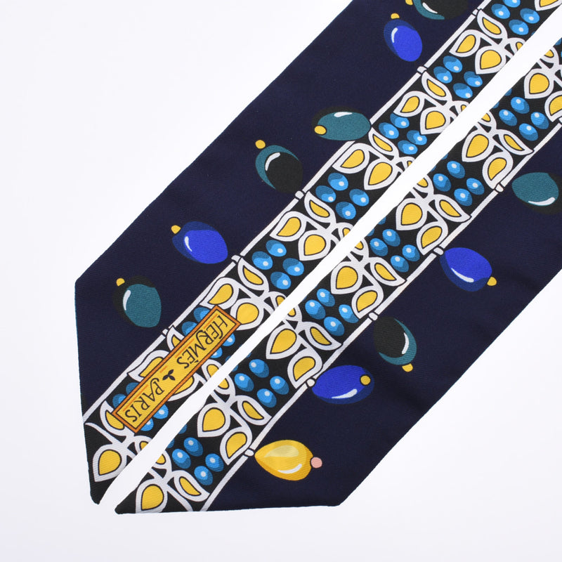 エルメススカーフ PARIRES DES MAHARAJAS マハラジャの装身具 デタイユ ツイリー シルク ブルーロイヤル/オレンジ/ターコイズ ブルー青 40601095752