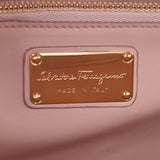 Salvatore Ferragamo フェラガモ ヴァラ チェーンショルダー ピンクベージュ ゴールド金具 レディース エナメル ショルダーバッグ Aランク 中古 銀蔵