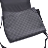 LOUIS VUITTON ルイヴィトン ダミエ グラフィット ディストリクト MM NM 黒/グレー系 N41029 メンズ ダミエグラフィットキャンバス ショルダーバッグ Aランク 中古 銀蔵