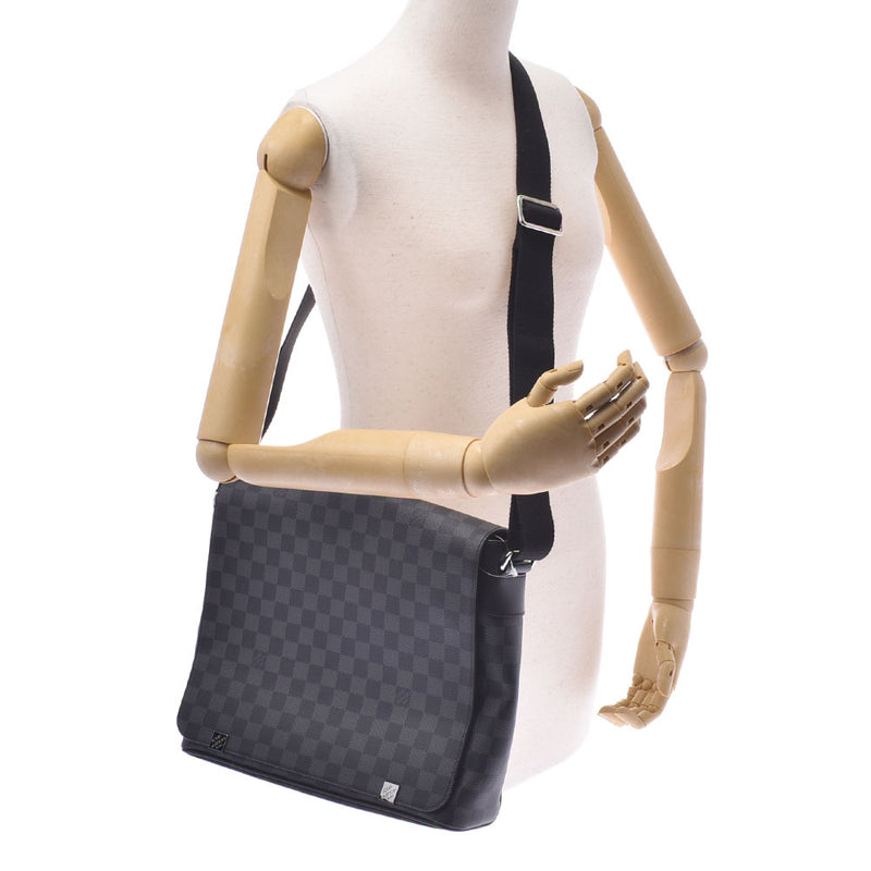 Louis Vuitton Damier Graphite District NM N41029 Shoulder Bag