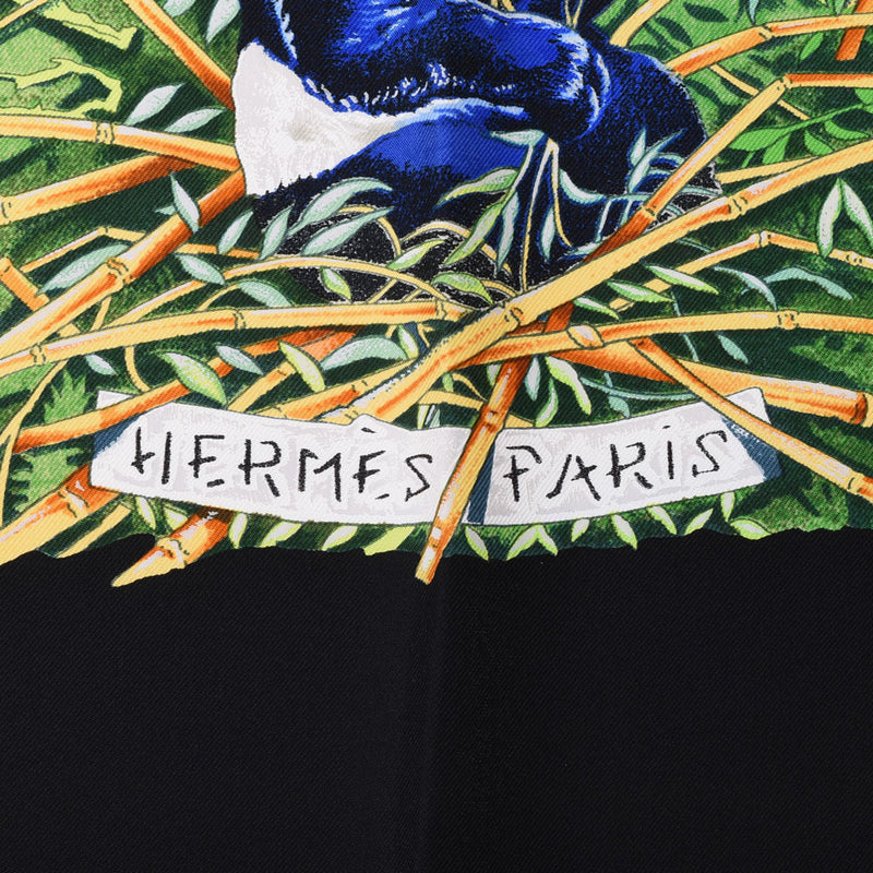 Hermes Hermes Cale 90 Animal Pattern Green / Blue / Black Women's Silk 100% Scarf A-Rank Used Silgrin