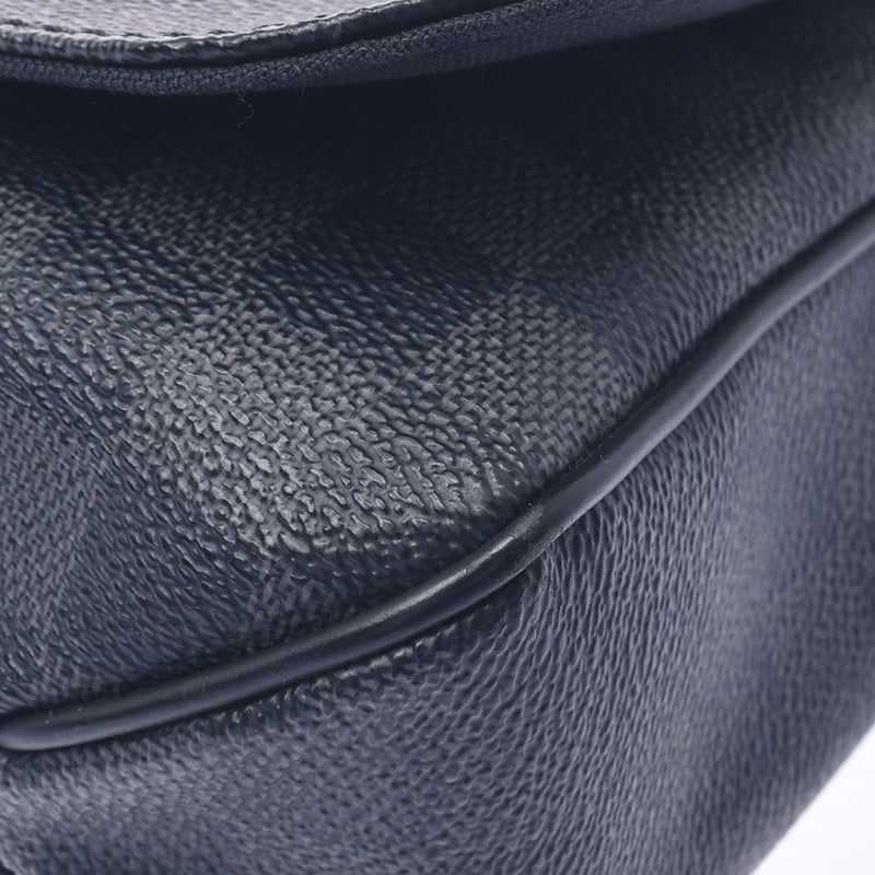 Louis Vuitton Louis Vuitton Damier Graphit District PM Black / Gray N41272 Men's Dumier Graphit Canvas Shoulder Bag AB Rank Used Silgrin