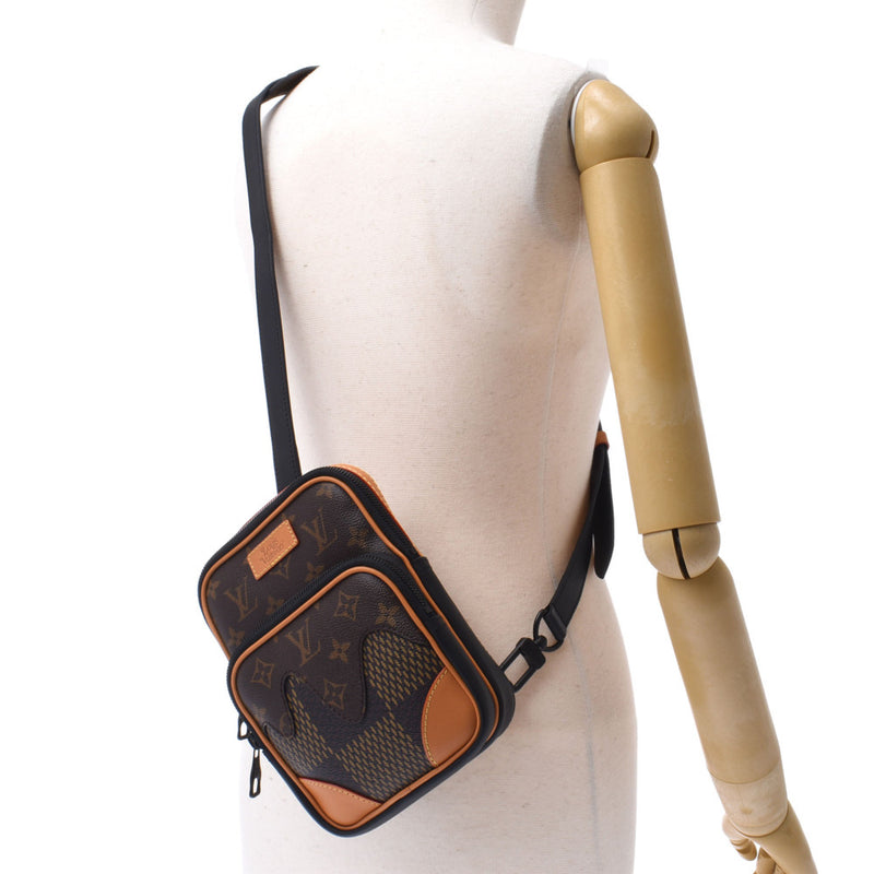 Louis Vuitton Giant  Sling Bag Shoulder Bag NIGO Collaboration 14137  Brown Unisex Body Bag N40379 LOUIS VUITTON – 銀蔵オンライン