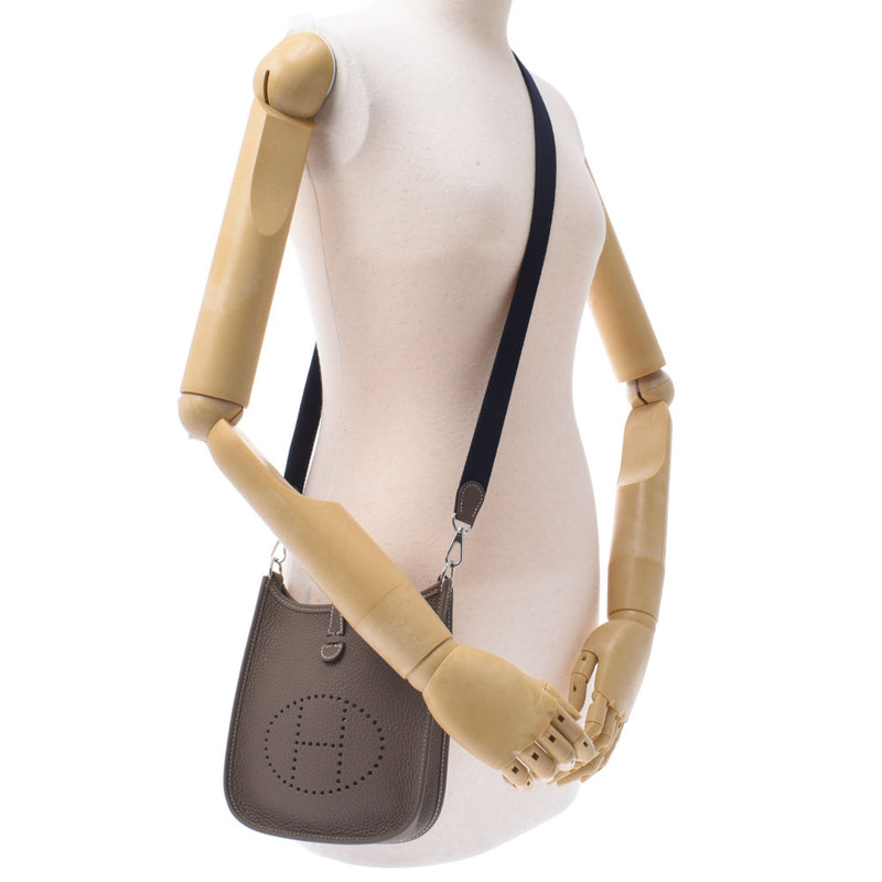 Hermes Hermes Evelin TPM Amazon ethoop银色支架Z刻（大约2021岁）女士Triyo钢铁单肩包新水池