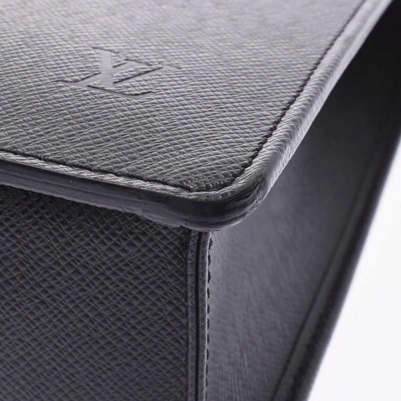 Louis Vuitton Louis Vuitton Tiga Rosan Aldwards M30052 Men's Leather Business Bag B Rank Used Silgrin