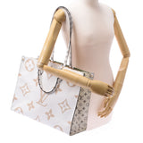 LOUIS VUITTON Louis Vuitton On-The-Go GM White / Khaki M44571 Unisex Monogram giant canvas 2WAY bag AB rank used Ginzo