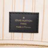 LOUIS VUITTON ルイヴィトン モノグラム ジャイアント ジャングル オンザゴーGM 2WAY アイボリー/ブラウン M44675 ユニセックス モノグラムキャンバス トートバッグ Aランク 中古 銀蔵