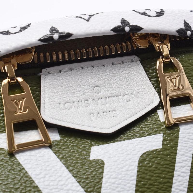 Louis Vuitton Bumbag Monogram Giant Khaki Green/Beige for Men