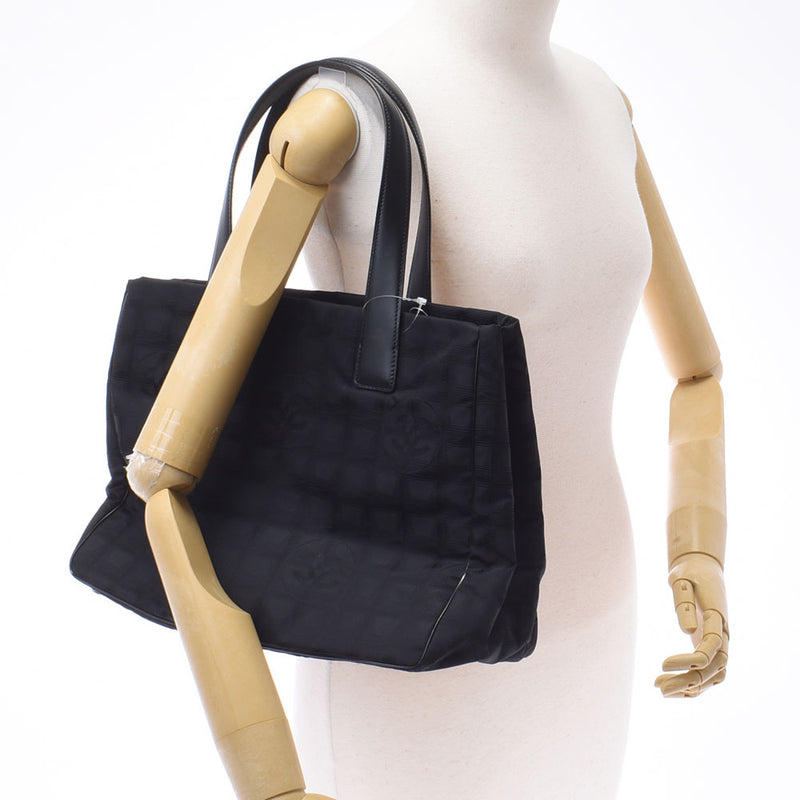 CHANEL Chanel Neutral Line Tote MM Black Unisex Nylon/Leather Handbag A Rank used Ginzo
