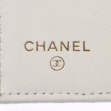 CHANEL シャネル コンパクトウォレット ボーイシャネル 白 レディース キャビアスキン 三つ折り財布 Aランク 中古 銀蔵