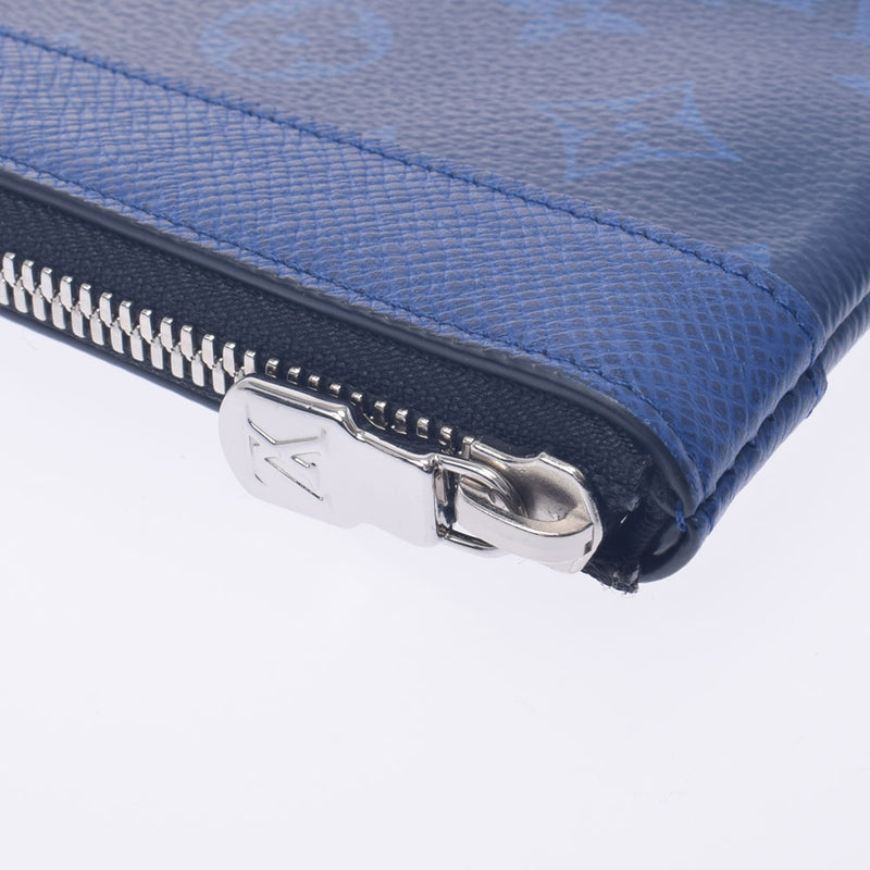 Louis-Vuitton-Monogram-Taiga-Pochette-Discovery-PM-Cobalt-M30278