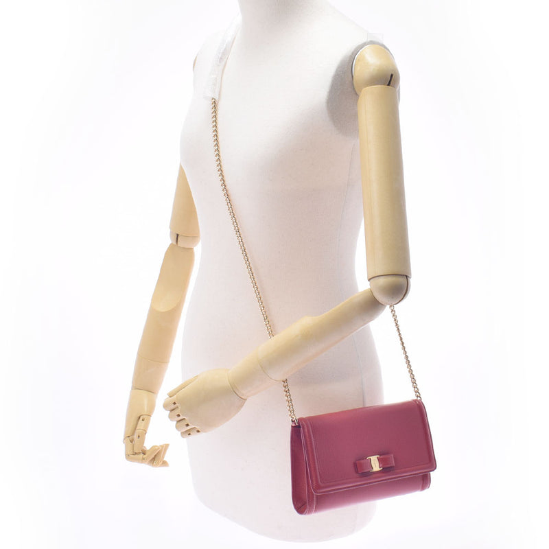 [Mother's Day 100,000 yen or less] Ginzo Used Ferragamo Vala Chain 22C940 Red Gold Bracket Calf Shoulder Bag