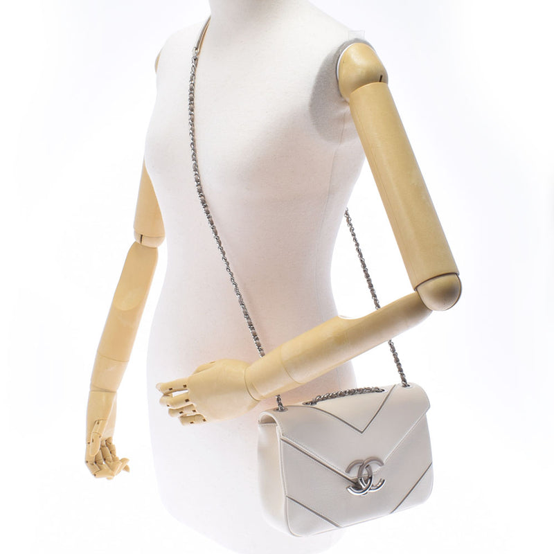 CHANEL Chanel Bicolor Chain White/Beige Silver Bracket Ladies Caviar Skin Shoulder Bag A Rank used Ginzo