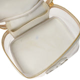 香奈儿香奈儿（Chanel Chanel）水平洗手盆袋白色金色支架女士拉姆皮肤/乙烯基手提包B等级用ginzo