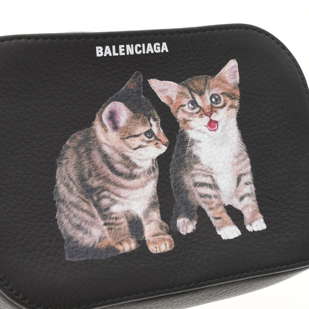 バレンシアガエブリデイ 猫プリント カメラバッグ 黒 レディース レザー ショルダーバッグ 552372 BALENCIAGA 中古 – 銀蔵オンライン