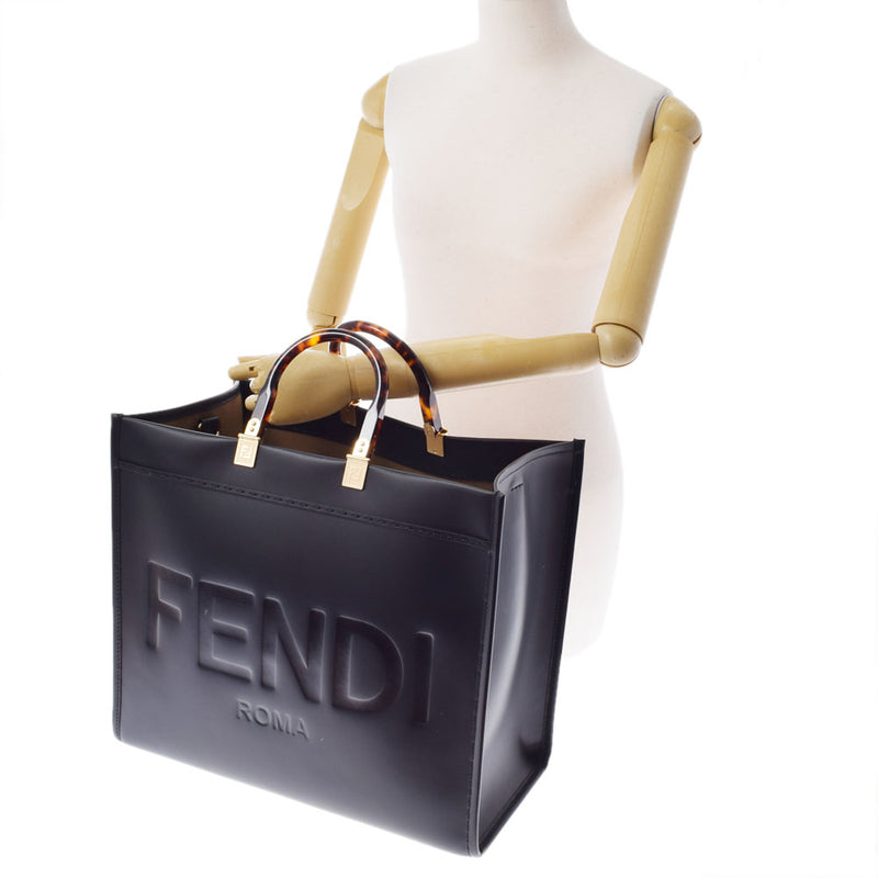 FENDI Fendi Sunshine Large Black Gold Bracket 8BH372 Ladies Curf Handbag Unused Ginzo