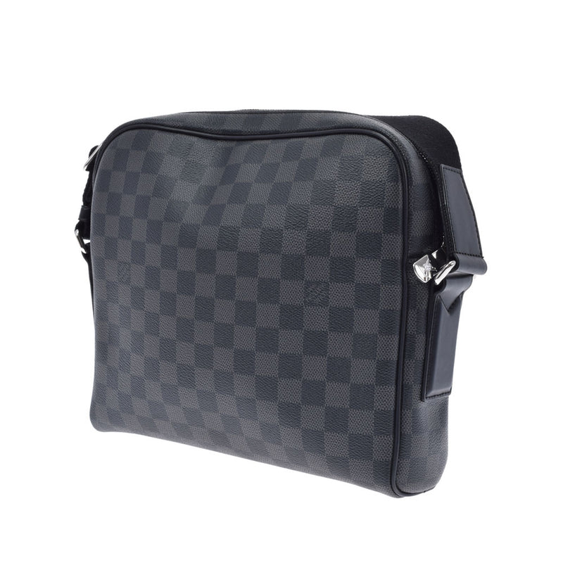 LOUIS VUITTON ルイヴィトン ダミエ グラフィット デイトンPM 黒/グレー N41408 メンズ ダミエグラフィットキャンバス ショルダーバッグ Aランク 中古 銀蔵