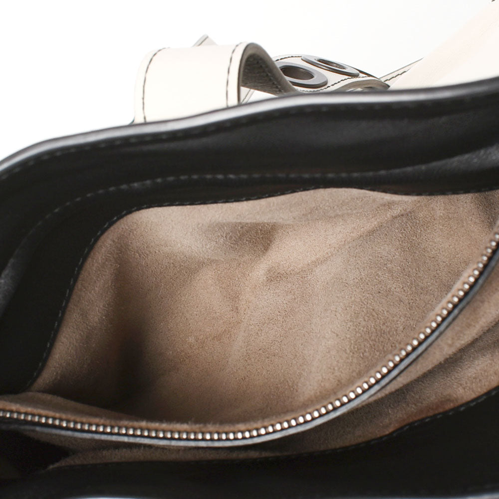 BOTTEGAVENETA ボッテガヴェネタ イントレチャート ショルダーバッグ アイボリー系/黒 レディース カーフ ショルダーバッグ ABランク 中古  人気・おすすめ｜使いやすい・旅行におすすめ 品質保証 全国発送 在庫限り