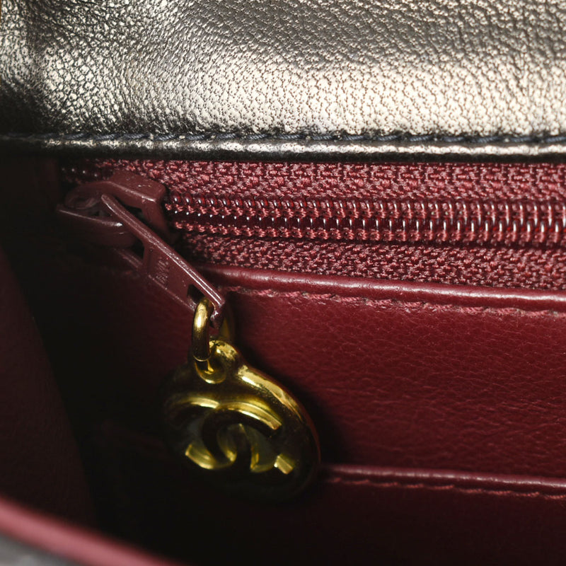 CHANEL Chanel Matrasse Minima Mrasse Chain Black Gold Bracket Ladies Ram Skin Shoulder Bag AB Rank Used Ginzo