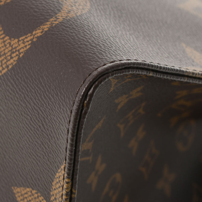 LOUIS VUITTON ルイヴィトン モノグラム ジャイアント オンザゴー GM 旧型 ブラウン M44576 ユニセックス モノグラムキャンバス 2WAYバッグ ABランク 中古 銀蔵