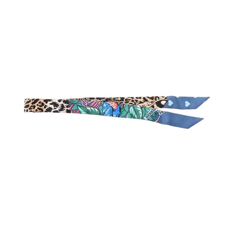 HERMES エルメス ツイリードール  JUNGLE LOVE LOVE 2021AW ブルー レディース シルク100％ スカーフ ABランク 中古 銀蔵
