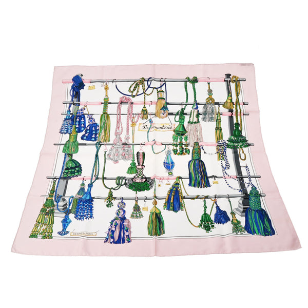 HERMES エルメス カレ90 PASEMENTERIE(紐飾り) 白/ピンク系 レディース シルク100％ スカーフ ABランク 中古 銀蔵