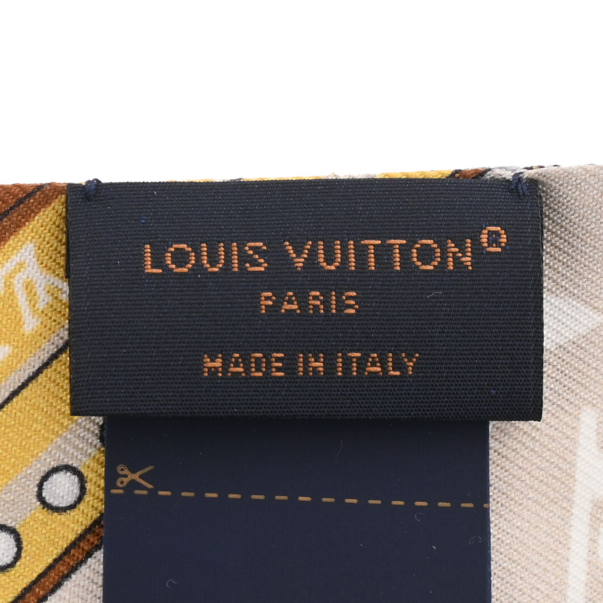 ルイヴィトンバンドーBB アルティメット ベージュ レディース シルク100％ スカーフ M77777 LOUIS VUITTON 中古 –  銀蔵オンライン