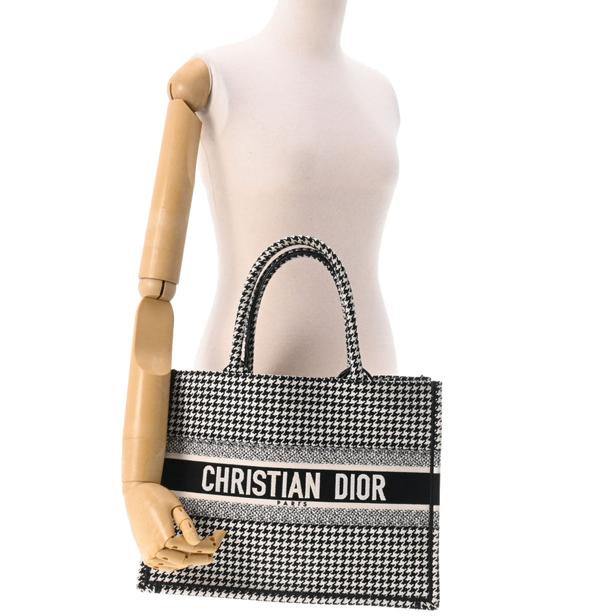 クリスチャンディオールブックトート ミディアム ブラック/ホワイト レディース キャンバス トートバッグ CHRISTIAN DIOR 中古 –  銀蔵オンライン