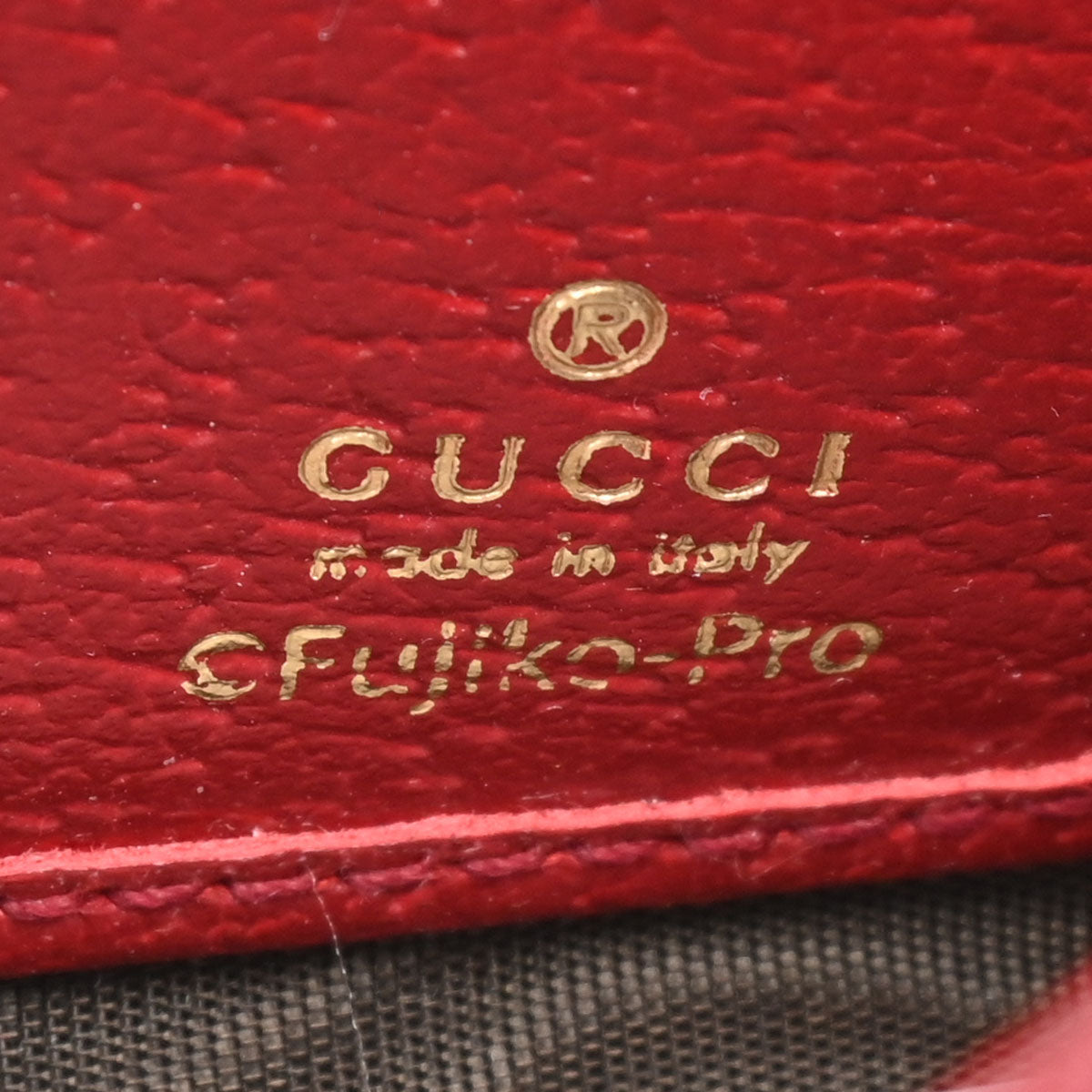 グッチドラえもんコラボ ベージュ/レッド ゴールド金具 レディース GGスプリームキャンバス 長財布 647786 GUCCI – 銀蔵オンライン